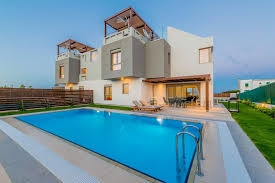 Агентство недвижимости Rent Villas In Greece