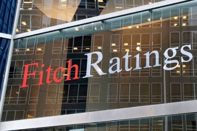 Об угрозе дефолта России предупреждает рейтинговое агентство Fitch