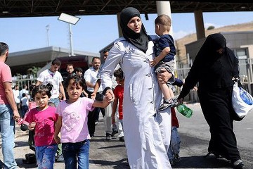 Выходцам из мусульманских стран, бедность совершенно не мешает рожать детей. 