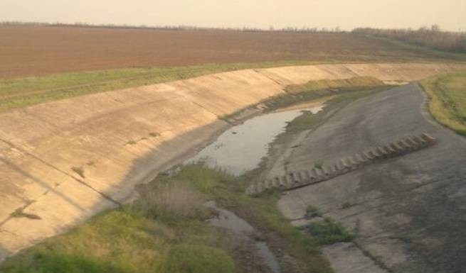 Вода в Крым не будет поступать как минимум год