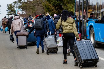 Домой можно вернуться без штрафа  на границе и бесплатно.