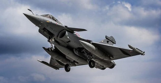 Первые 6 самолетов Rafale прибудут в Грецию и пролетят над Акрополем в полдень среды