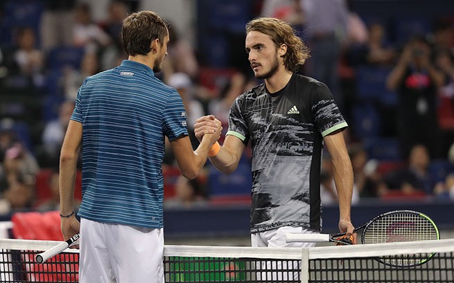 Циципас проиграл Медведеву в полуфинале Australian Open