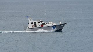Финикунда: затонул катамаран, спасательная операция для двух швейцарцев