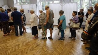 Франция голосует, зафиксирована необычайно высокая явка избирателей (видео)
