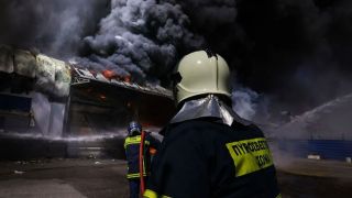 Пожар на бумажной фабрике в Метаморфоси
